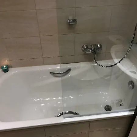 Rent0nline Hoza Center Metro *