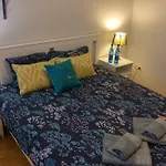 Rent0nline Hoza Center Metro Apartmán *