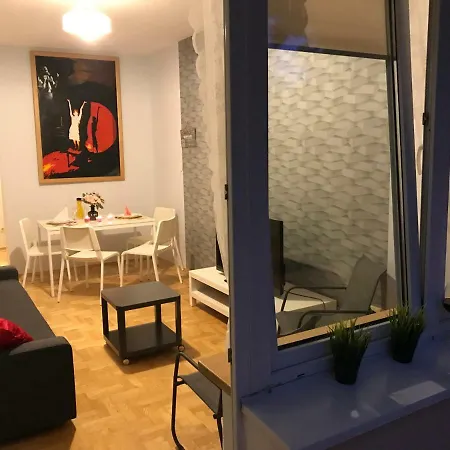 Rent0nline Hoza Center Metro Apartmán Varšava